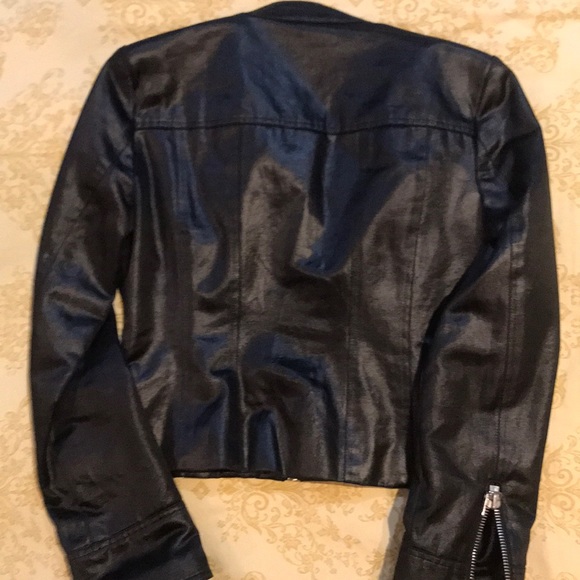 Jacket - Picture 4 of 4